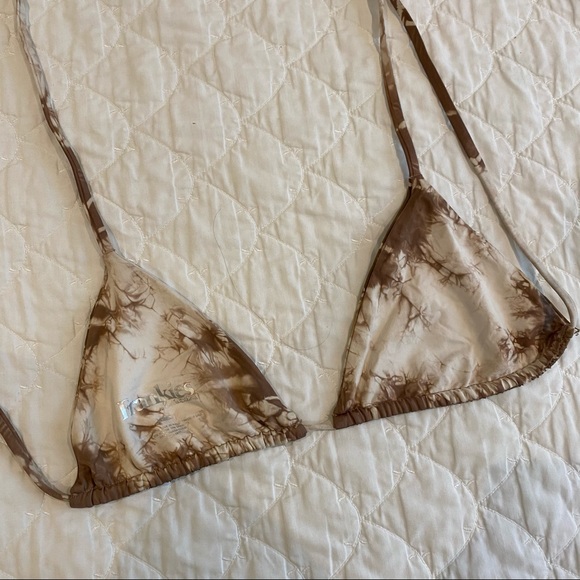 Frankie’s Bikini Set - Picture 2 of 10